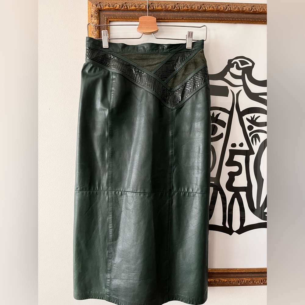 Dark Green Leather Pencil Skirt with Textured Waistband